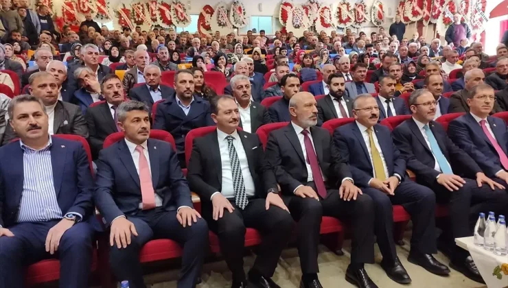 AK Parti Merkez İlçe Kongresi’nde Ali Çalışkan yeniden!