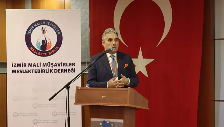 İzmir’de Mali Müşavirler Dijital Dönüşümü Tartıştı