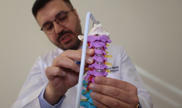 Boyun Ağrısına Kütletme Tehlikesi: Felç Riski!
