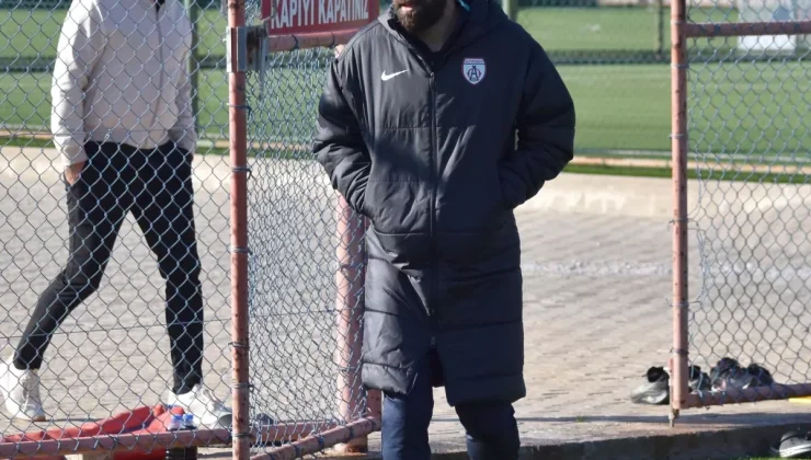 Olcay Şahan, Eski Arkadaşlarını Altınordu’ya Getirdi
