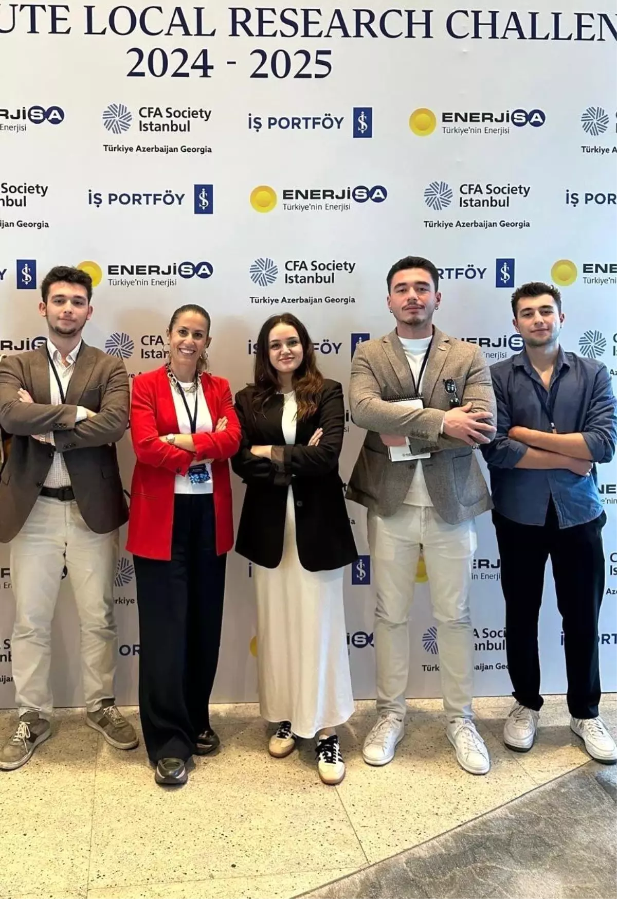 İEÜ Öğrencileri CFA Yarışmasında Finale Kaldı!