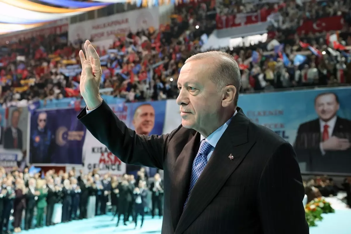 Erdoğan: İzmir Tarihinin En Karanlık Dönemini Yaşıyor!