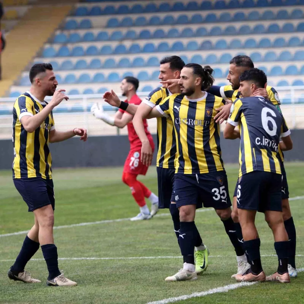 Bucaspor 1928’de Kriz Derinleşiyor: Galibiyet Yok!