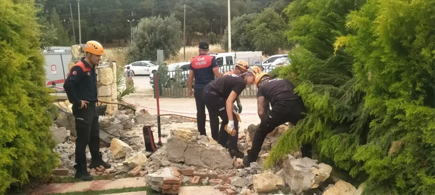 Düğün Salonundaki Kemerin Yıkılması: 2 Şüpheli Gözaltında!