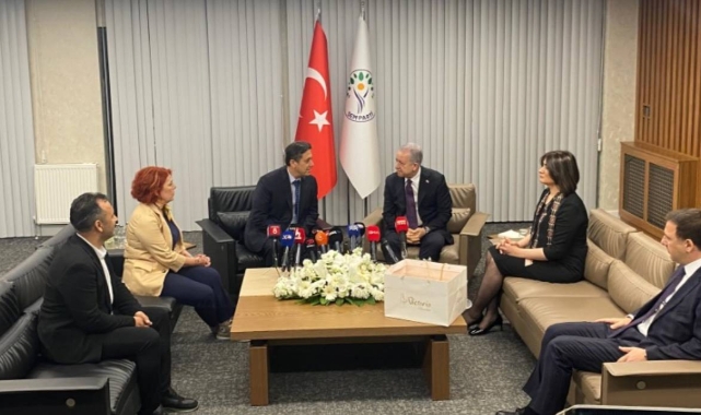 Siyasi Partiler Bayramda Kardeşlik Mesajı Verdi