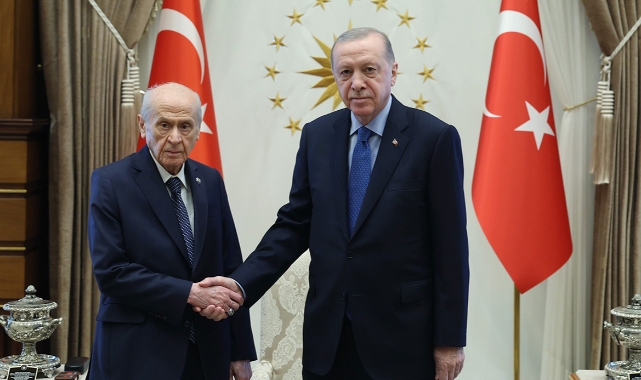Erdoğan ve Bahçeli, Külliye’de Gizli Görüşme Yaptı!