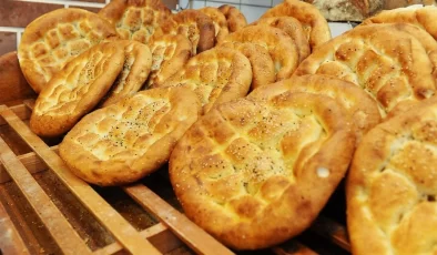 Hızır Haşim Kaya’dan Ramazan’a Özel “Askıda Pide” Uygulaması