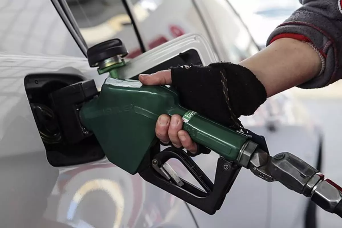 Petrol Fiyatları Yükseliyor! Motorin 61 TL’yi Geçecek!