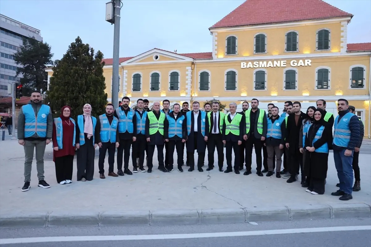 AK Parti İzmir’den Ramazan’a Anlamlı İftar