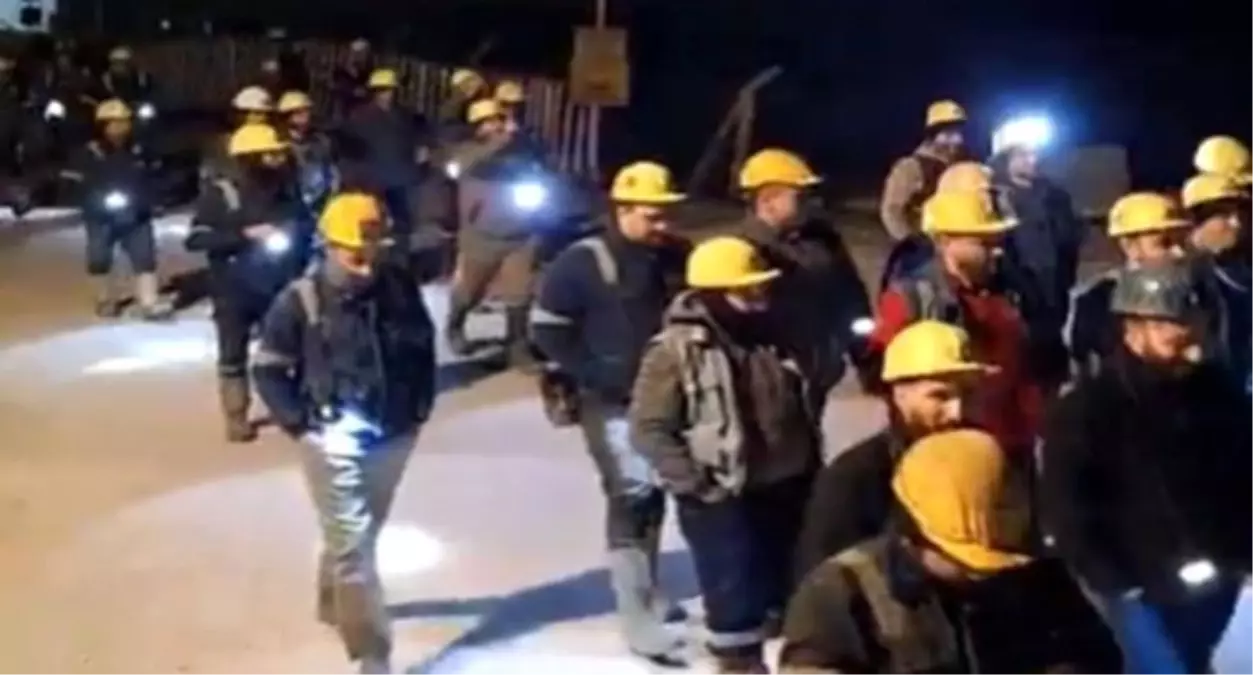 İzmir’de Maden İşçileri Ücretleri İçin İş Bıraktı!