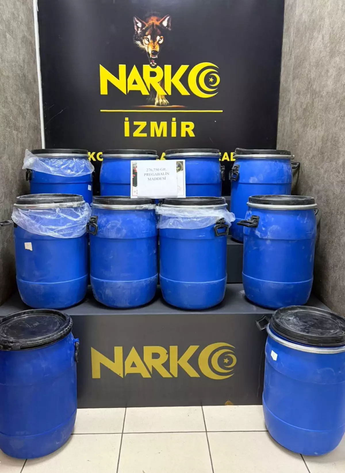 İzmir’de Uyuşturucu Operasyonunda 830 Bin Hap Ele Geçirildi