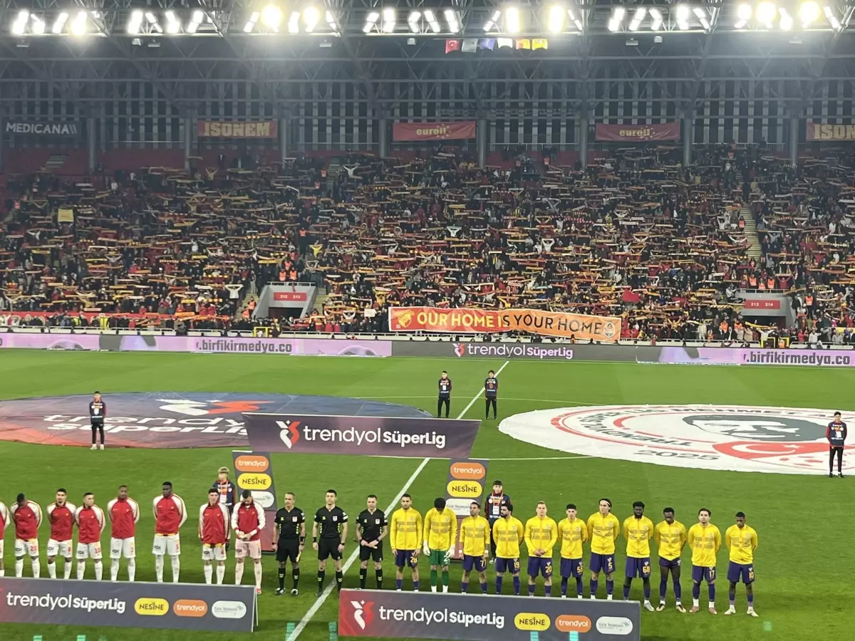 Arda Turan’dan İzmir’de UEFA Maçı Talebi!