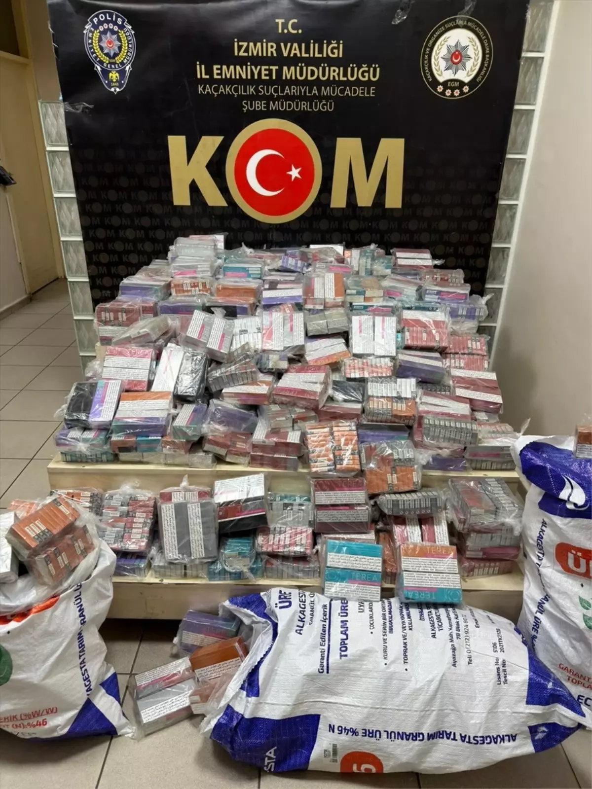 Kemalpaşa’da 8.500 Paket Kaçak Sigara Ele Geçirildi!