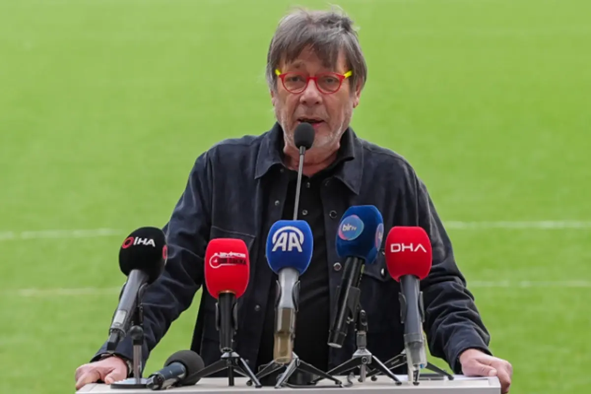 Arda Turan İzmir’de Göztepe ile Buluşmak İstiyor!