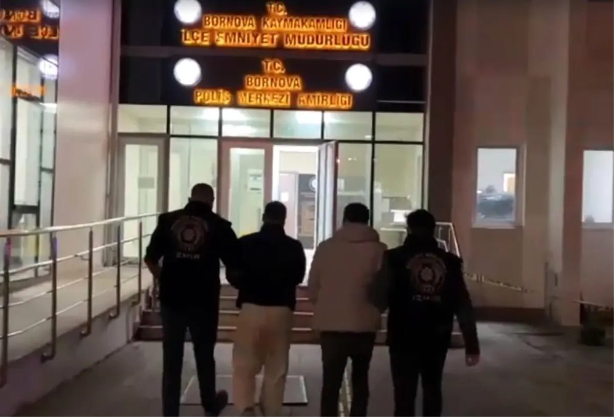 İzmir’de Polis Taklidiyle 550 Bin Lira Gasp!