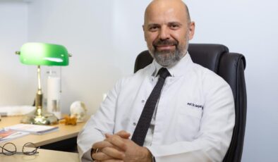 Uzun Oturumlar Omurga Sağlığını Tehdit Ediyor!