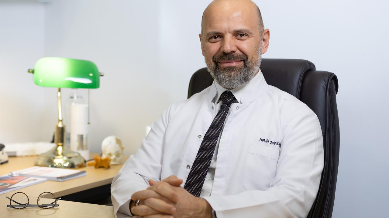 Uzun Oturumlar Omurga Sağlığını Tehdit Ediyor!