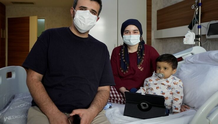 Anne, Oğluna Hayat Verdi: Nadir Hastalık Yenildi!