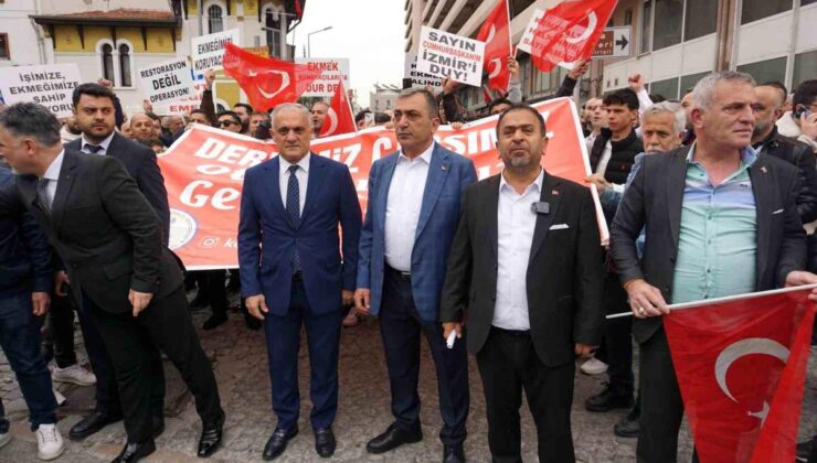 Kemeraltı Esnafı Otopark İçin Kepenk Kapattı