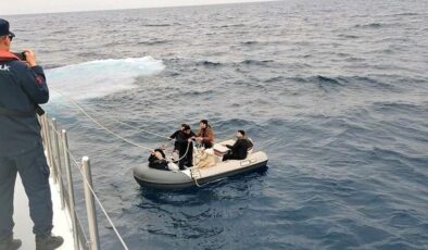 Yunan Botu Türk Göçmenleri Geri İtti, 6 Kişi Kurtarıldı